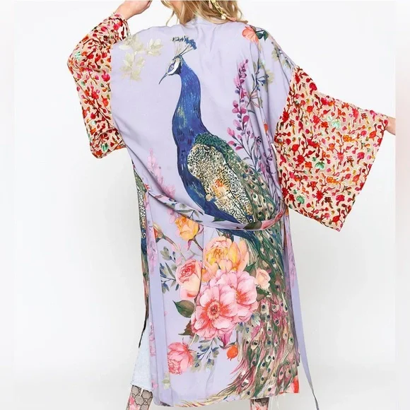 Aratta Robe - Picture 3 of 11